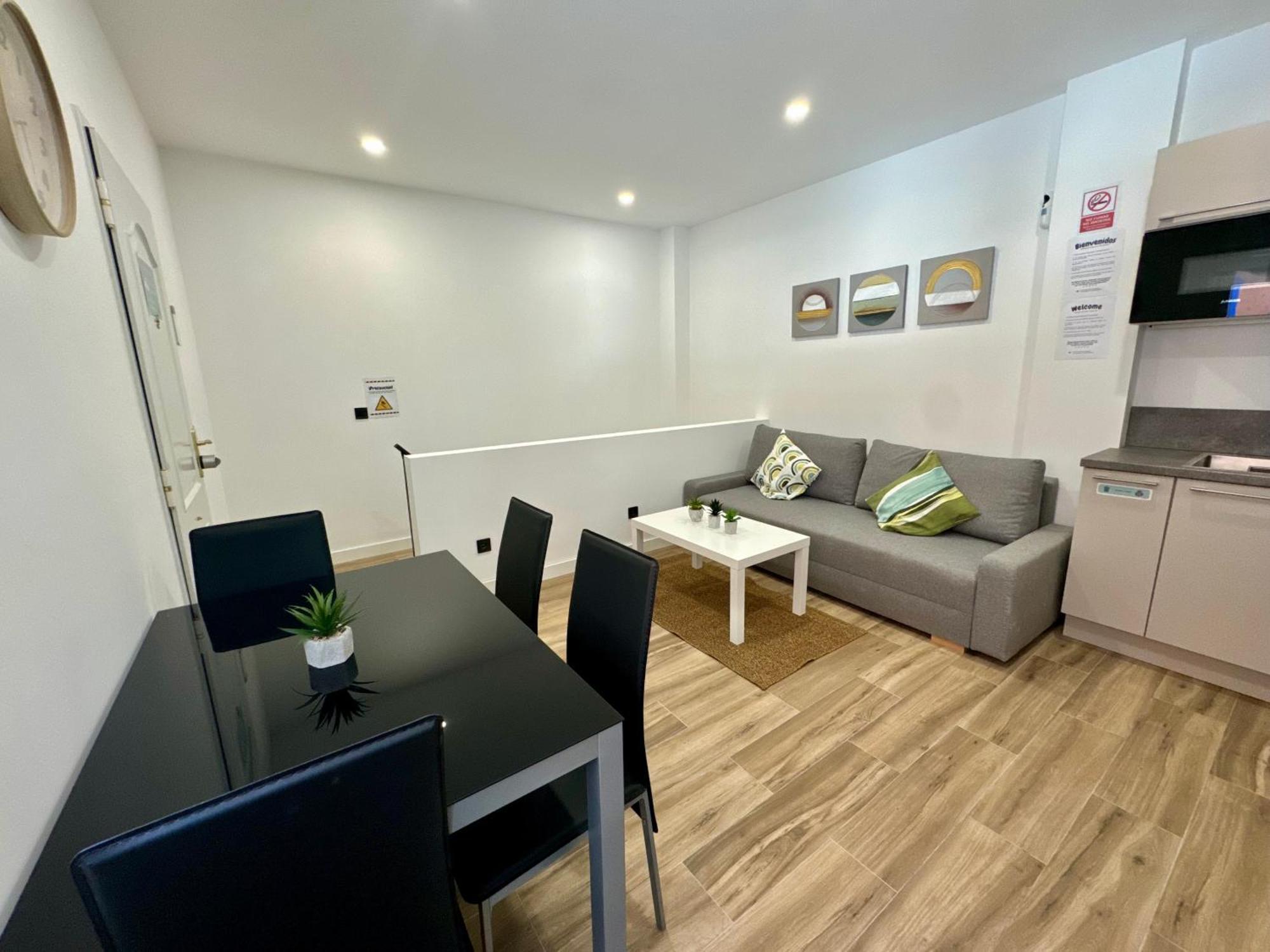 Apartamentos Castillejos Madrid Bagian luar foto