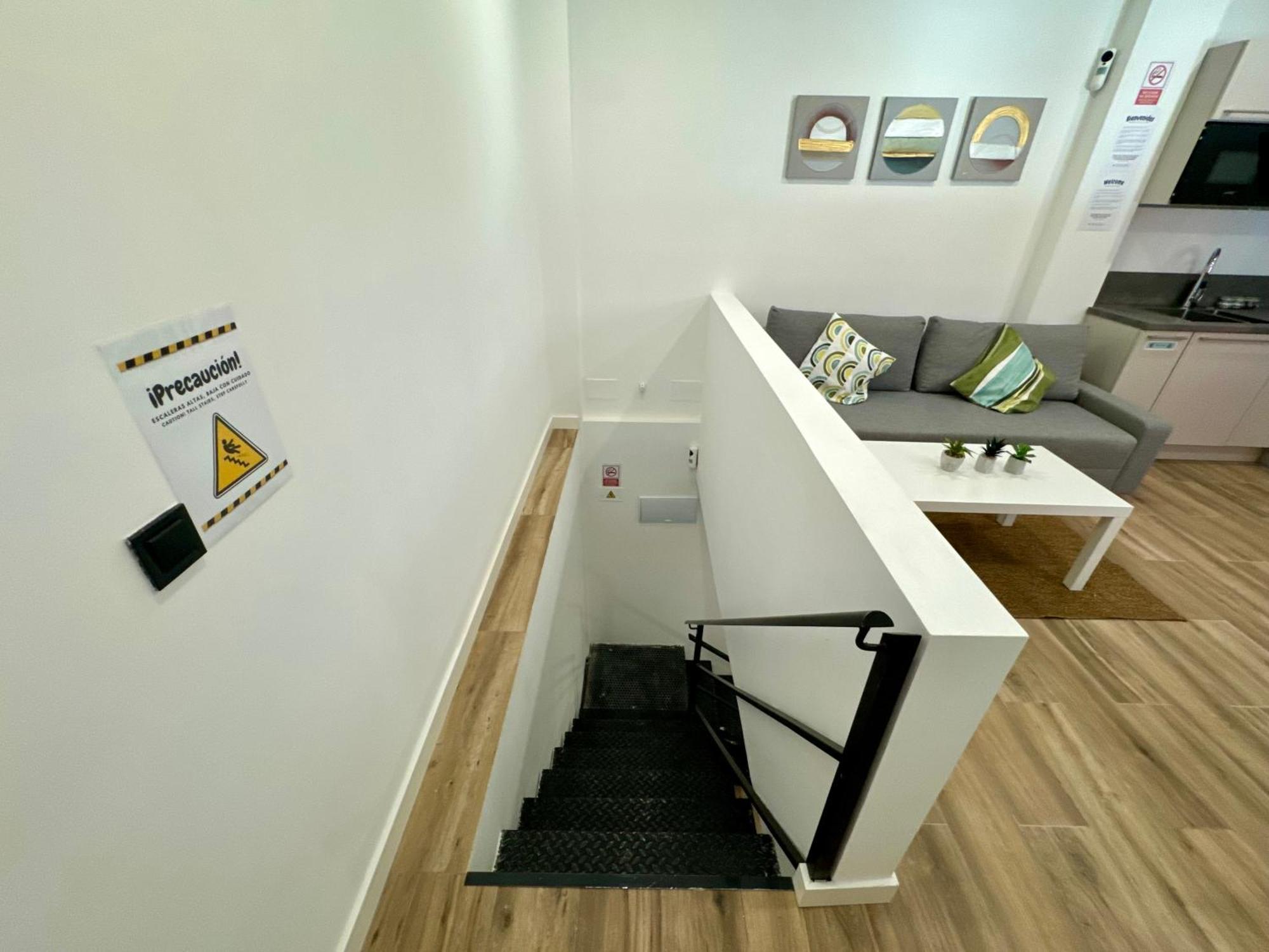 Apartamentos Castillejos Madrid Bagian luar foto