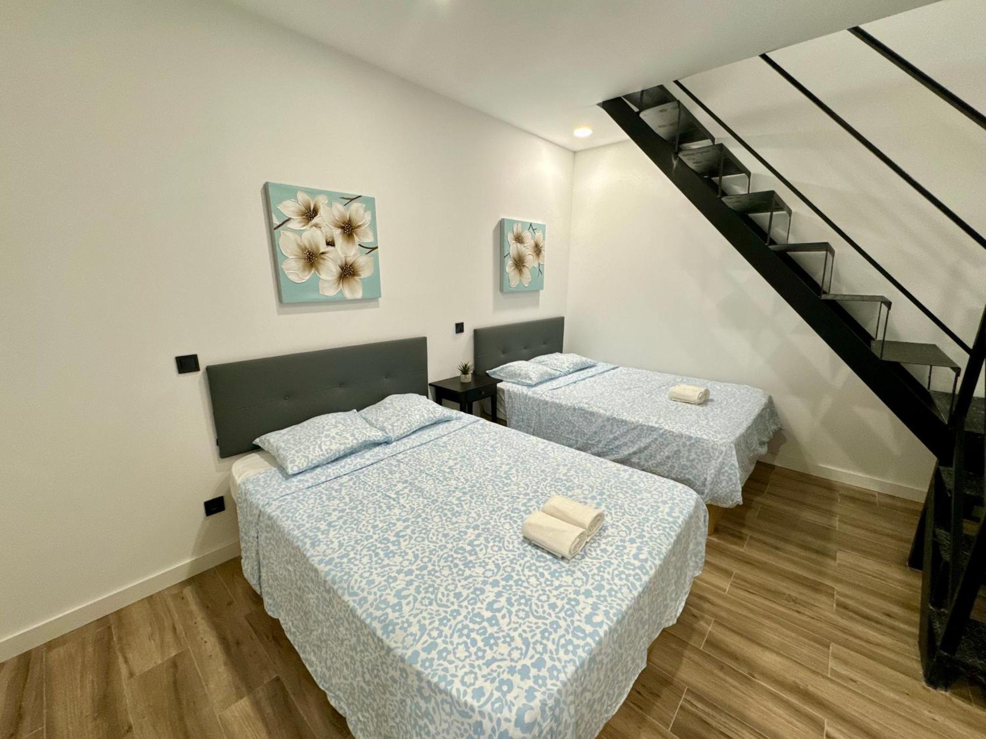 Apartamentos Castillejos Madrid Bagian luar foto