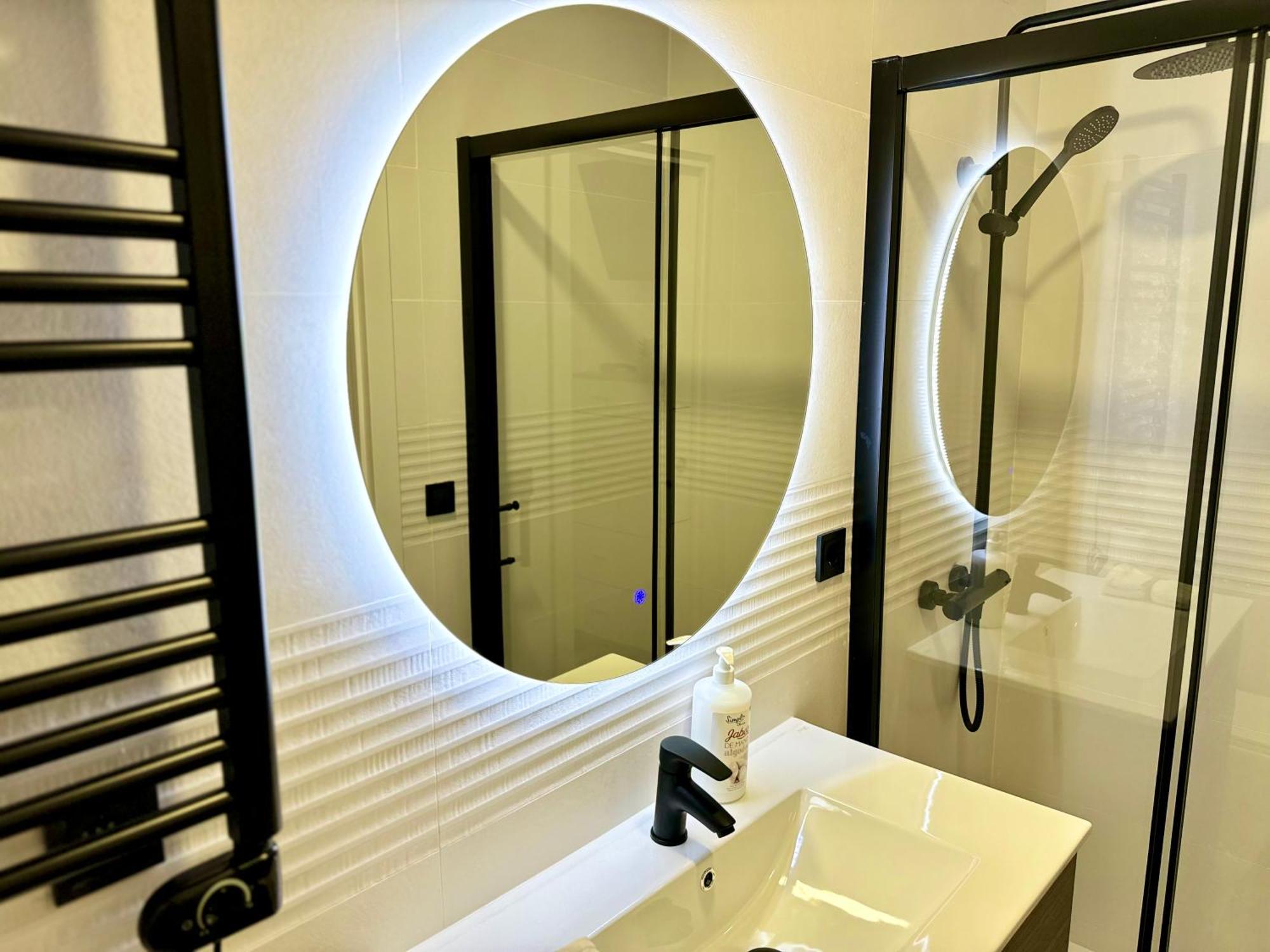 Apartamentos Castillejos Madrid Bagian luar foto